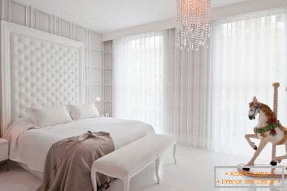 foto de diseño de dormitorio blanco de lujo