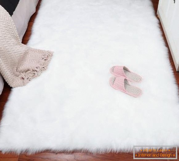 alfombras blancas con una pila, foto 57