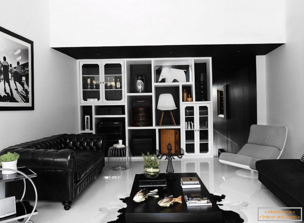 Piso blanco y muebles negros