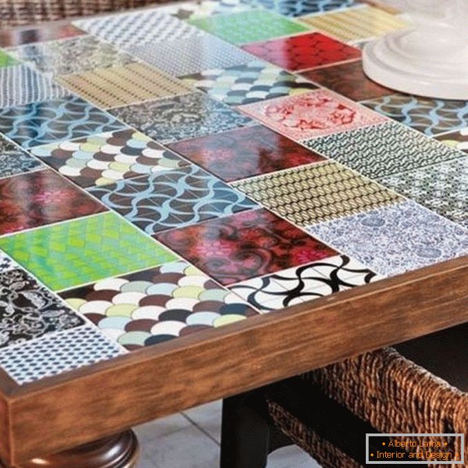 Mesa hecha de cerámica