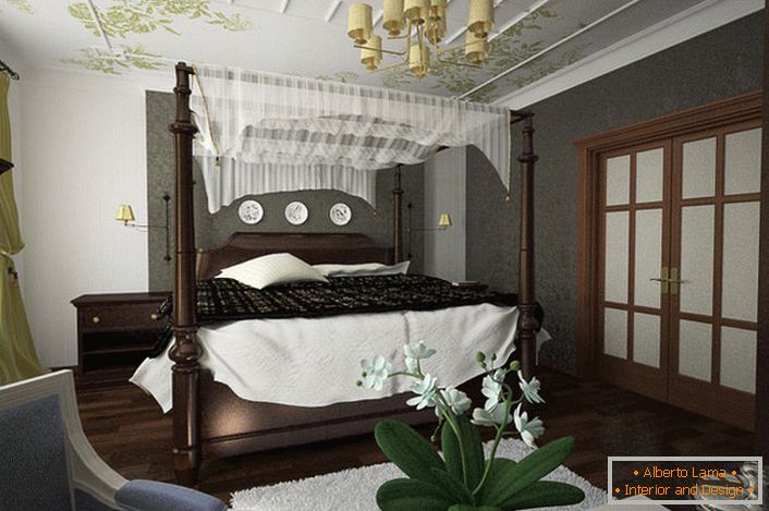 El diseño del dosel elemental es una solución atractiva para el arreglo del dormitorio.