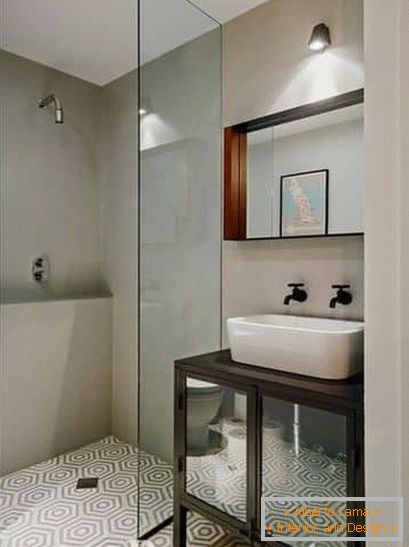 Diseño elegante en un baño pequeño