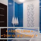 La combinación de blanco y azul en el diseño del baño