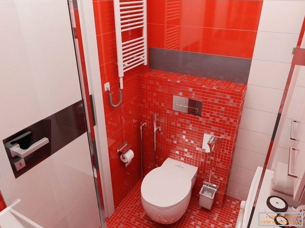 Azulejo rojo en el baño