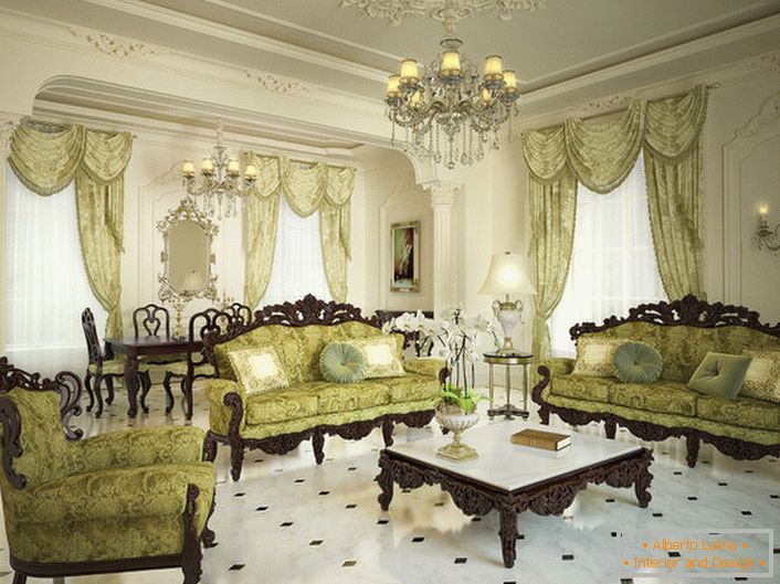 Decoración de una amplia sala de estar en el estilo barroco.