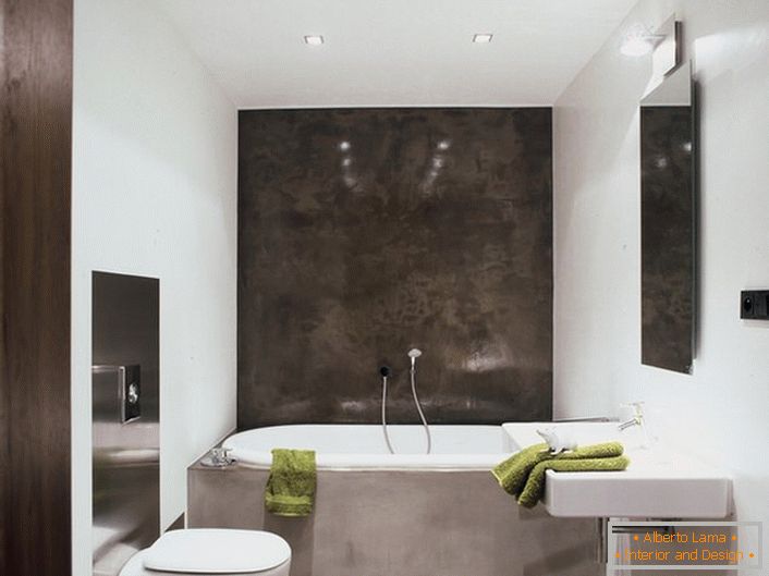 Tonos claros y oscuros de color marrón: una solución tradicional para decorar el baño con un estilo moderno. Un baño pequeño no está sobrecargado con detalles innecesarios.