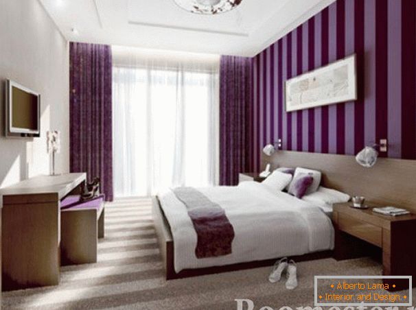 Dormitorio con fondo de pantalla en rayas púrpuras