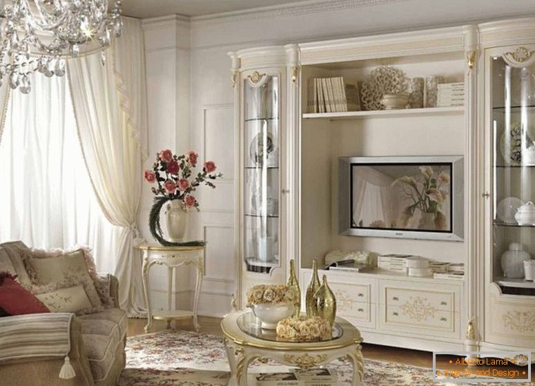 wallpaper-for-living-in-classic-style