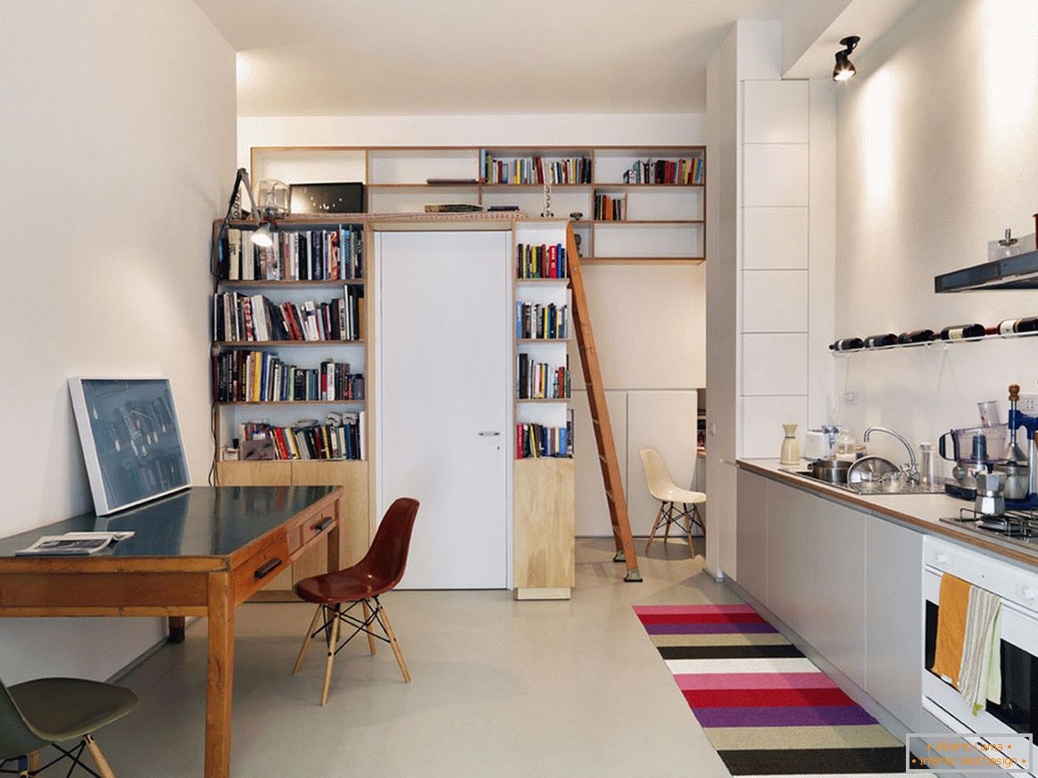 La idea del interior de la cocina para apartamentos pequeños