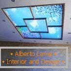 Ventana virtual с подсветкой на потолке