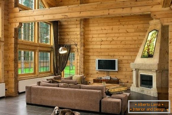Interior de una casa de madera de vigas pegadas - foto adentro