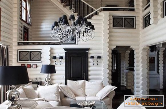 Interior blanco y negro de una casa de madera y registros - foto adentro
