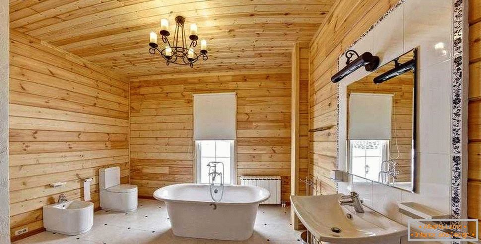 Cuarto de baño en una casa hecha de madera
