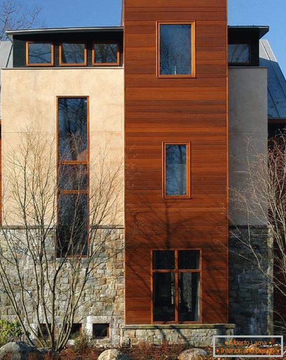 Ventanas de madera - foto de la fachada de una casa privada