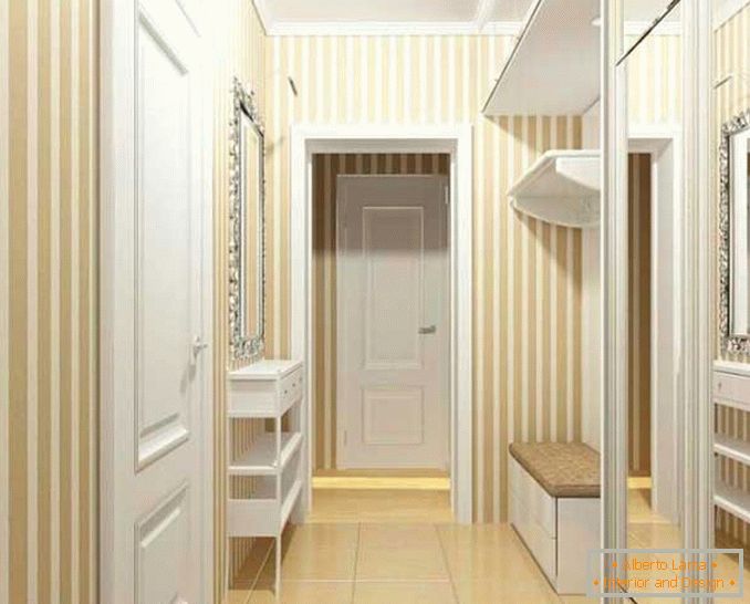 Diseño interior de un pequeño pasillo en una casa privada
