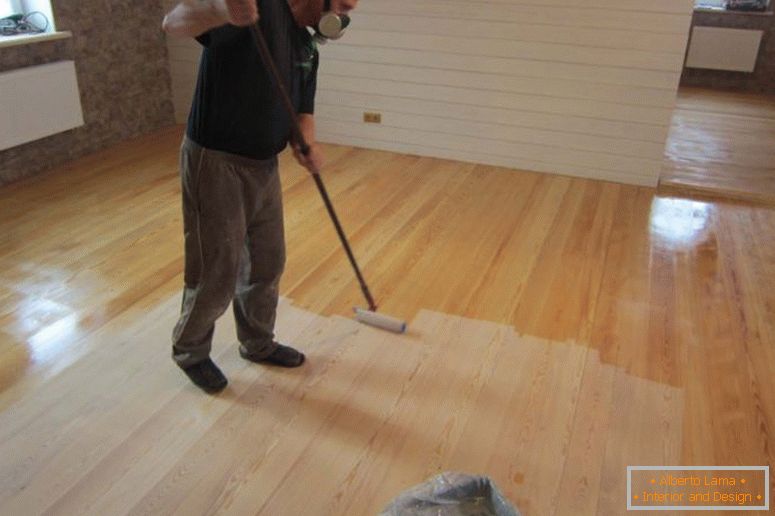 Cómo pintar un parquet es una instrucción simple para