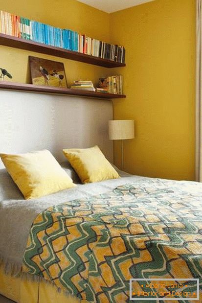 Diseño de dormitorio en color amarillo