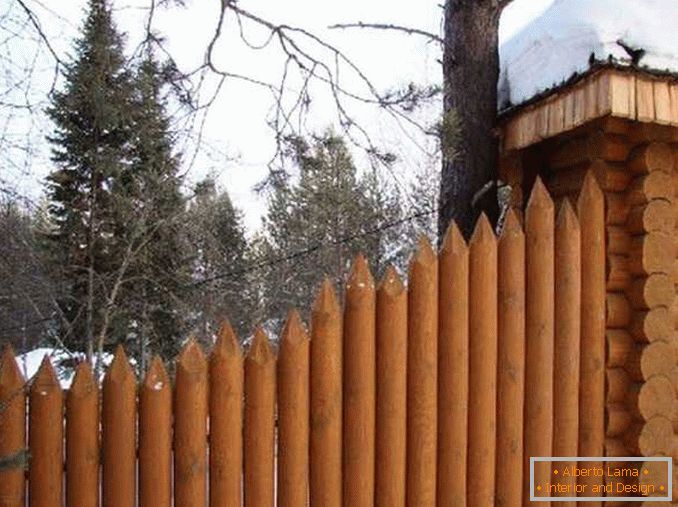 vallas de madera para una foto de la casa privada