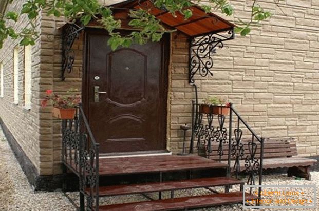 металлическое porche a la casa