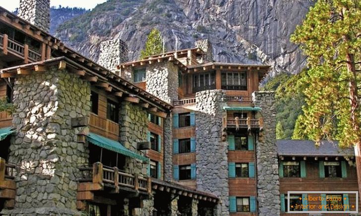Hotel en las montañas (Ahwahnee, Yosemite)