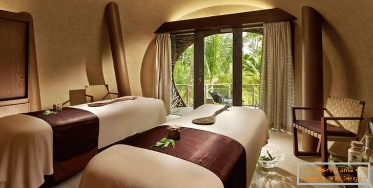 Una habitación para tratamientos de spa en The Brando Hotel