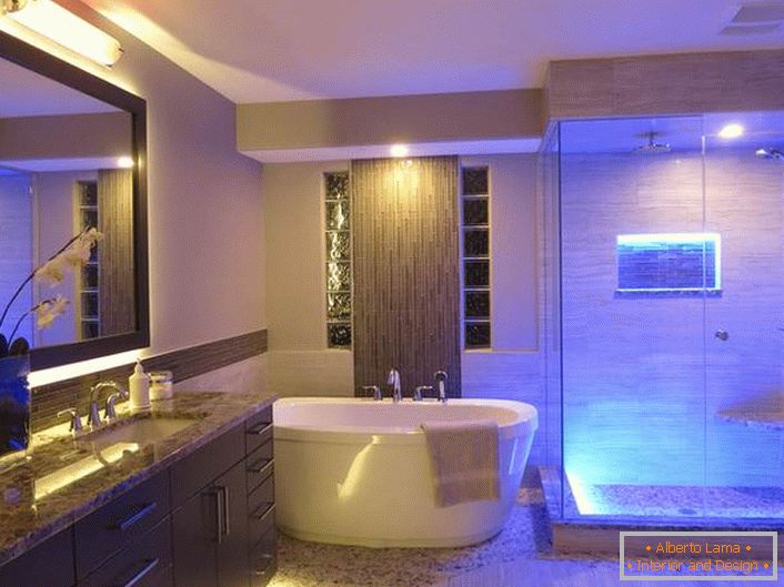 El estilo de alta tecnología es reconocido como uno de los estilos más exitosos utilizados para decorar el baño. 