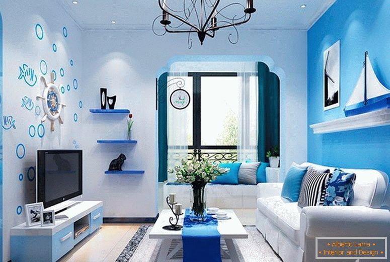 Sala de estar con un interior azul