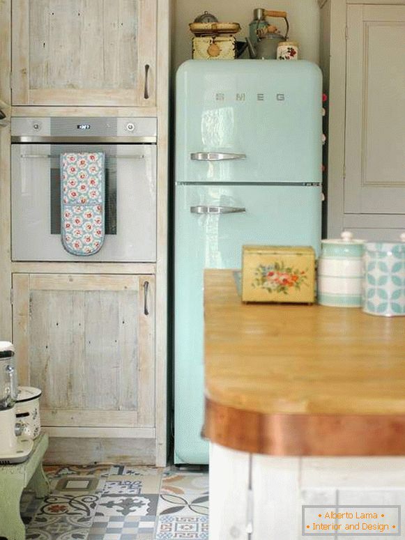 Diseño de piso con estilo en la cocina - foto de baldosas
