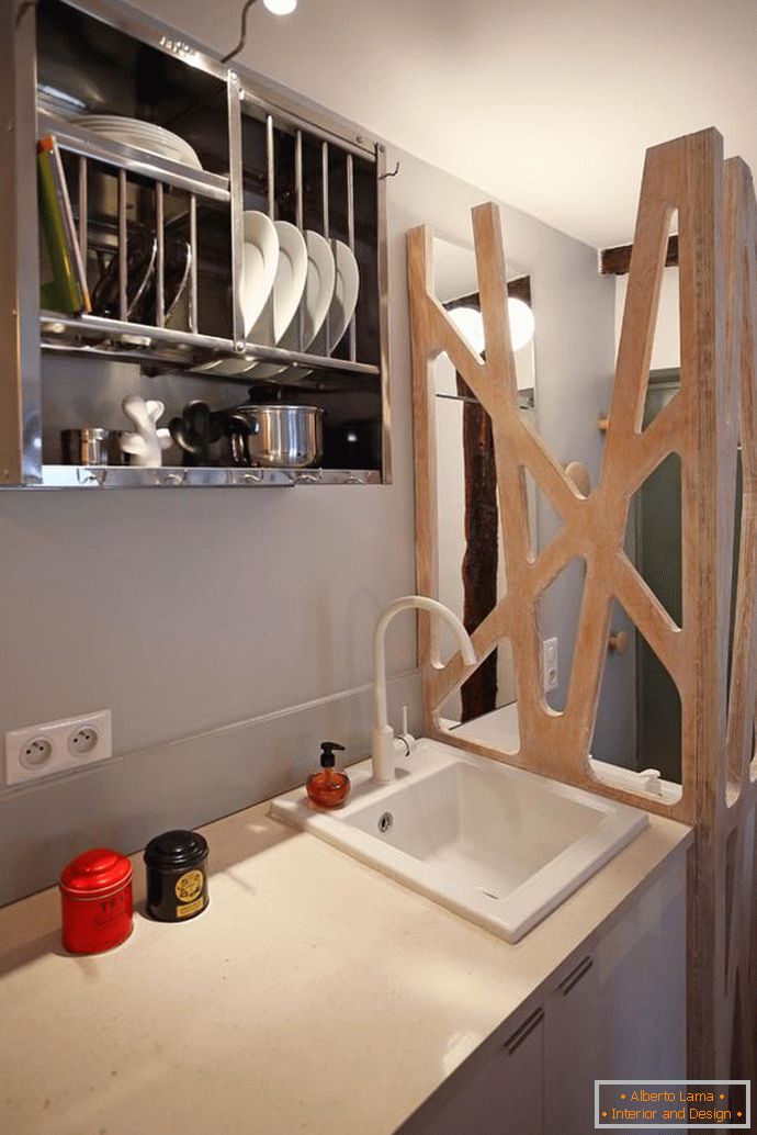 Cocina pequeña y elegante apartamento estudio