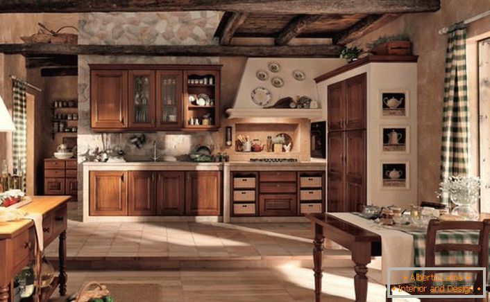 La cocina en el estilo del chalet atrae su simplicidad. La calidez del hogar, así es como puedes describir el interior de la cocina.