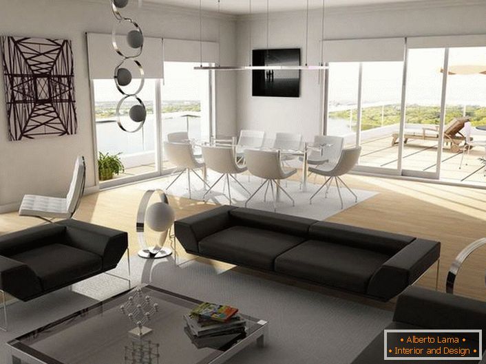El interior decorado con buen gusto de la espaciosa sala de estar en estilo de alta tecnología atrae líneas lacónicas y una percepción fácil.