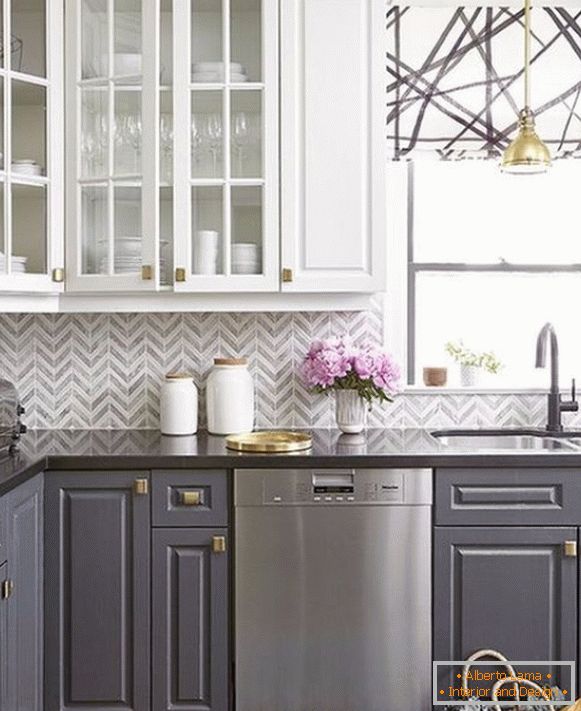 un panel de azulejos en la cocina, foto 21