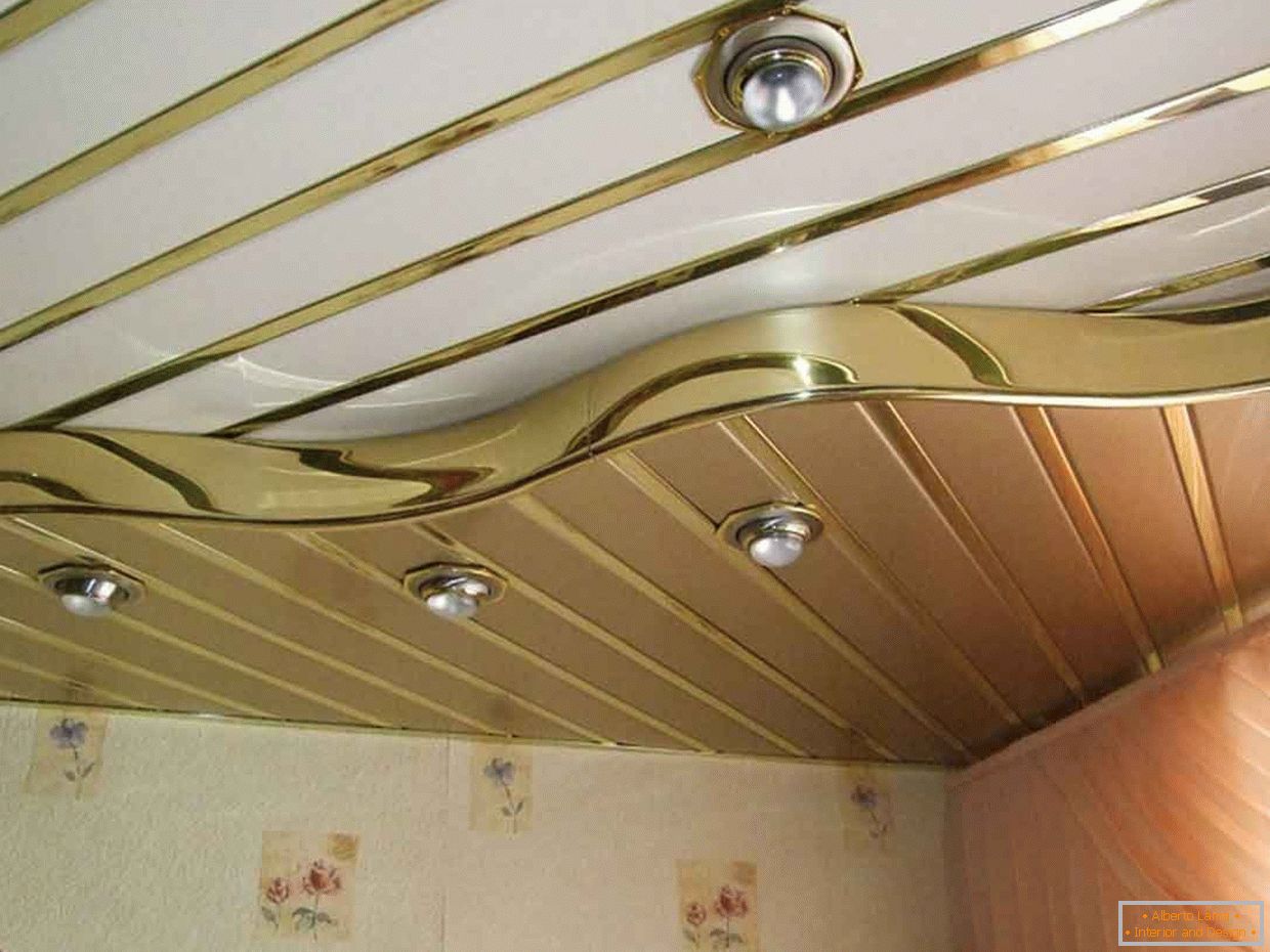 unusual-ceiling-of-pvc-panels