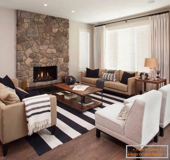 Sala de estar moderna con chimenea