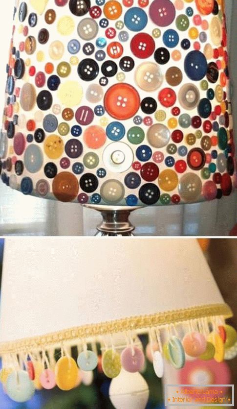 Lámpara hecha a mano con botones