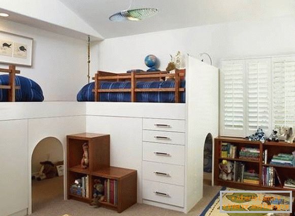 Habitación para niños con espacio adicional