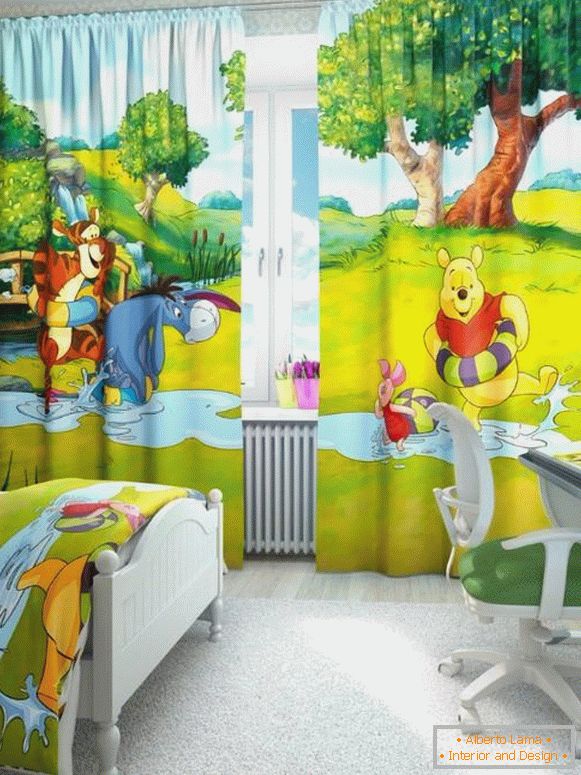 ciega romana en una habitación infantil para niños, foto 5
