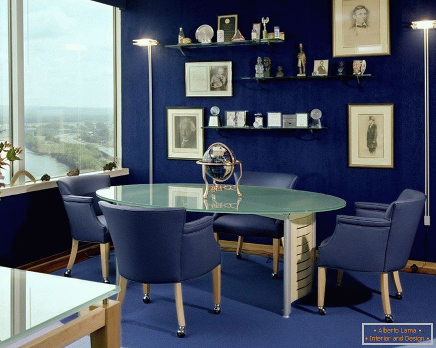 Azul en el interior кабинета