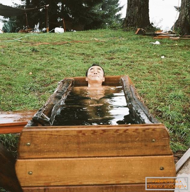 Casa en el árbol con tus propias manos: деревянная ванна