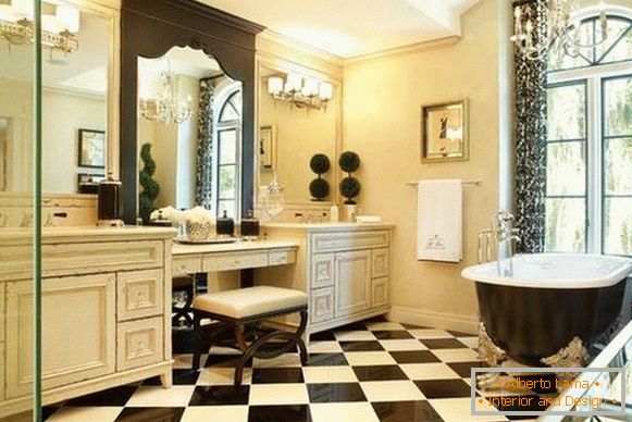interior de baño en estilo clásico, foto 5