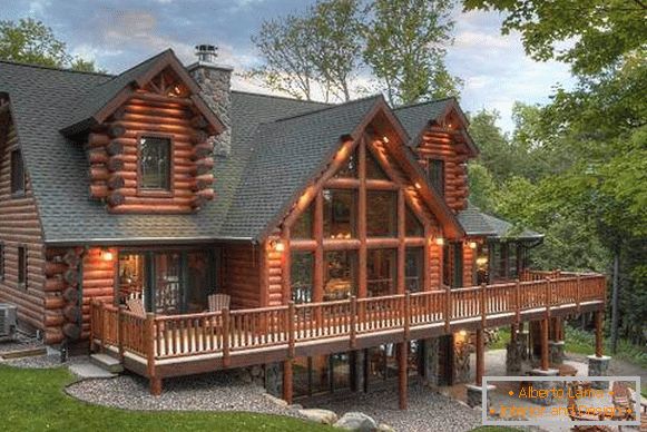 Casas de madera de lujo de una viga en una foto