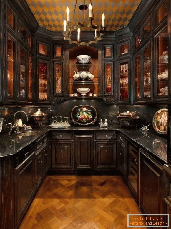 Elementos decorativos para el interior de la cocina en estilo clásico