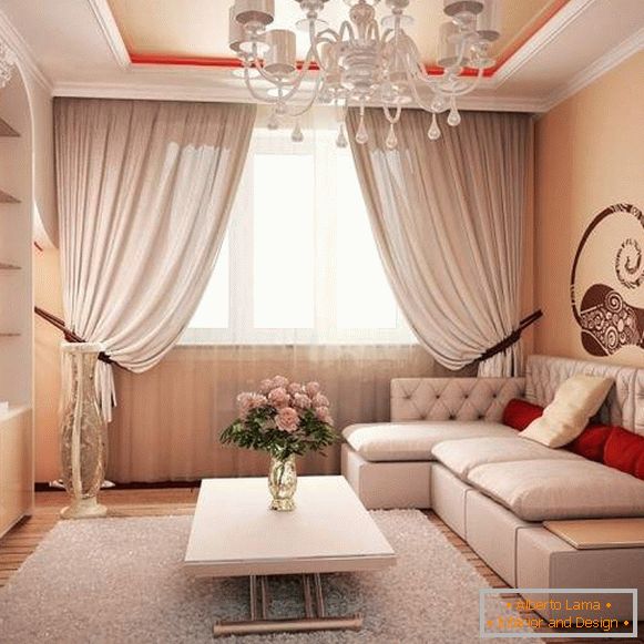 Interior de la sala de estar en un estilo clásico con estuco