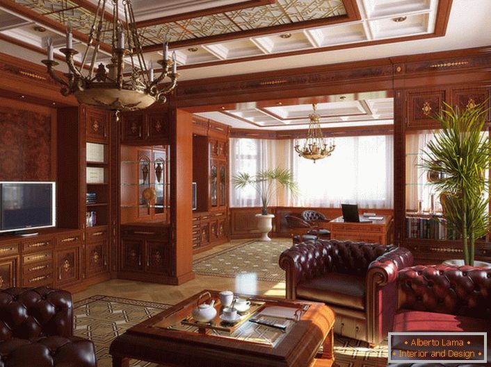 La sala de estar en el estilo inglés está decorada principalmente con el uso de madera noble.